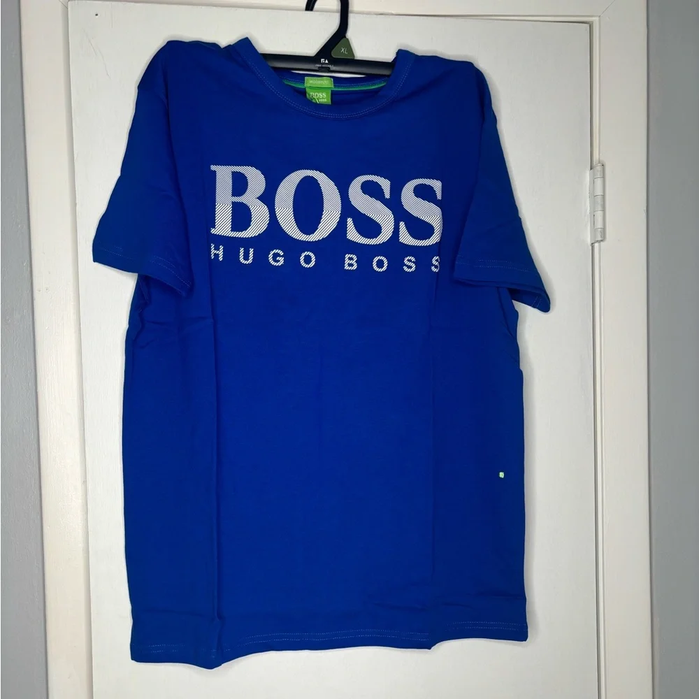 Hugo boss shirt - Picture 2 of 6